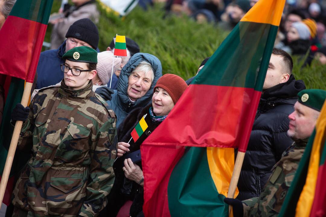 Trijų Baltijos valstybių vėliavų pakėlimo ceremonija S. Daukanto aikštėje