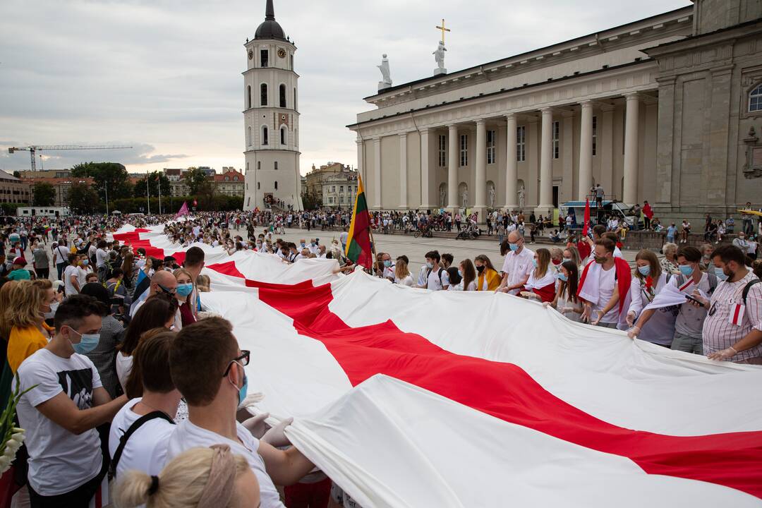 „Laisvės kelio“ dalyviai susirinko nuo Katedros aikštės iki Medininkų memorialo