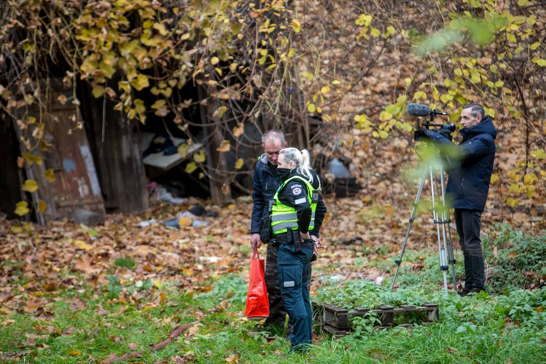 Tunelio gatvėje liepsnojo negyvenamas namas