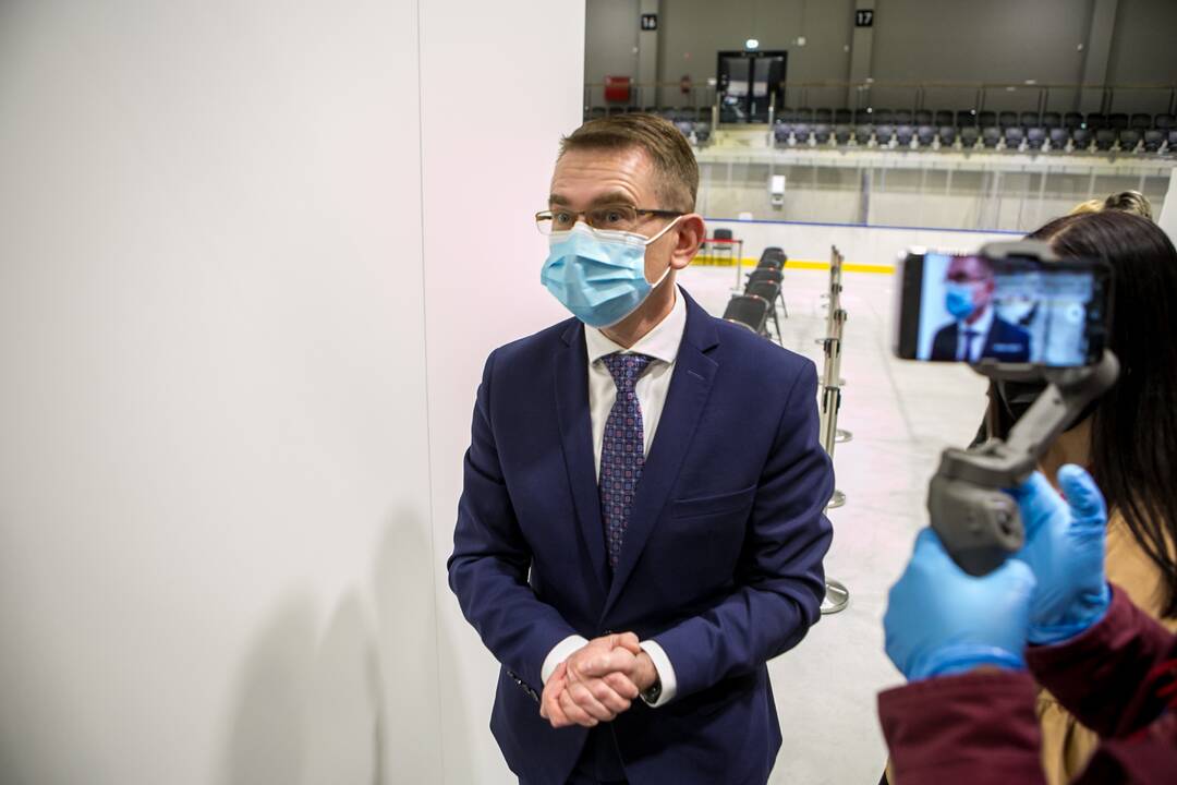 Kaune A. Dulkys pasiskiepijo trečiąja vakcinos nuo COVID-19 doze