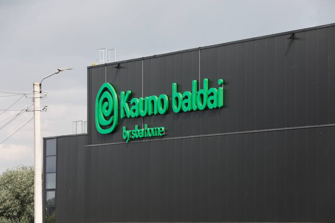 Atvira liepsna niokojo „Kauno baldus“