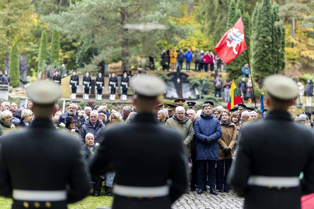 Pulkininko J. Vitkaus-Kazimieraičio laidotuvių ceremonija