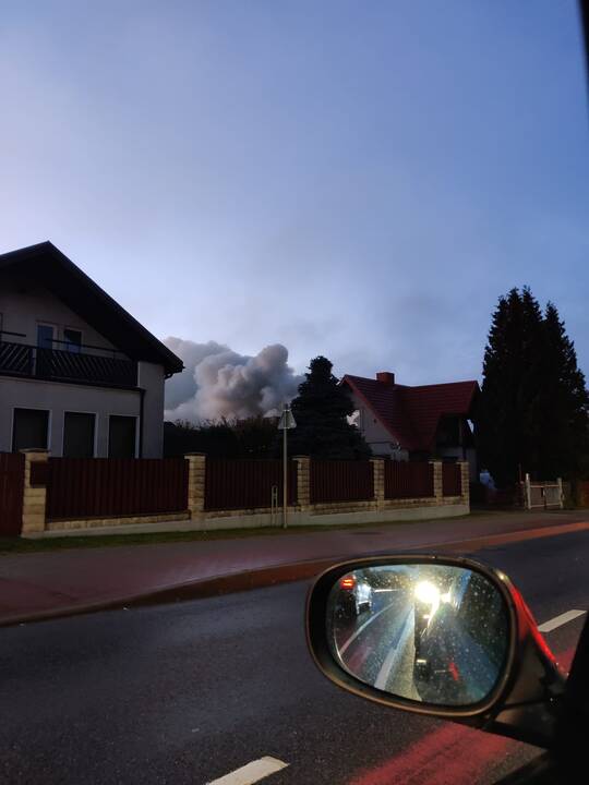 Ramučiuose užsiliepsnojo autoservisas