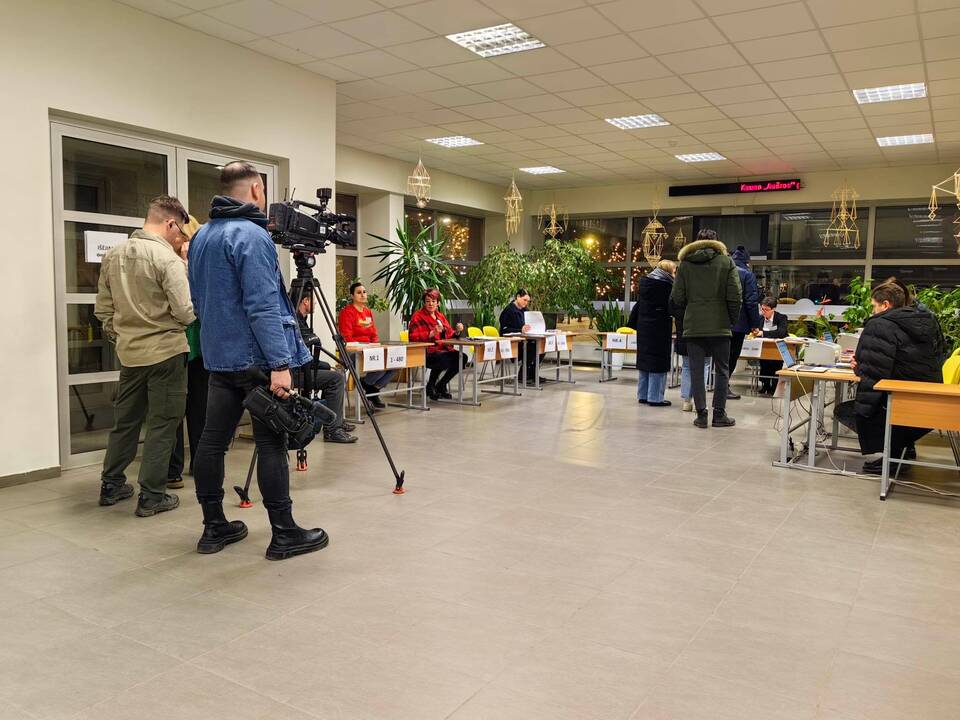 Rinkimai baigėsi – skaičiuojami rezultatai