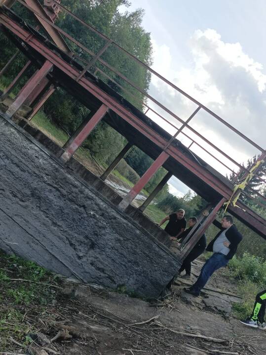 Kazlų Rūdos tvenkinyje išgaišo žuvys