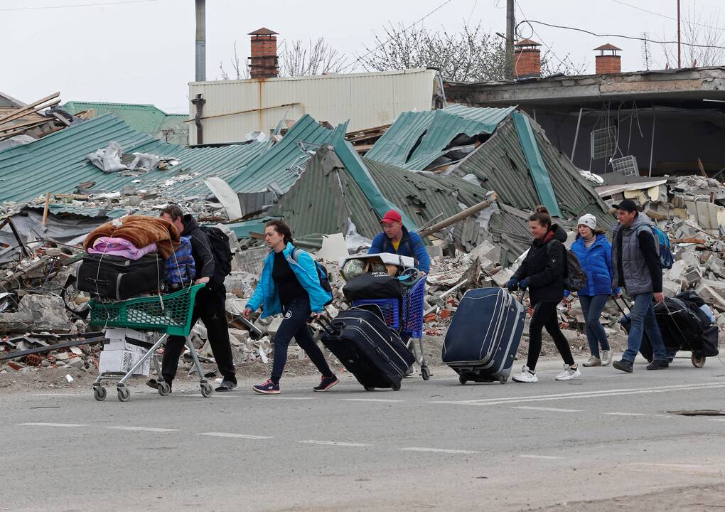 Ukrainos separatistai: iš Mariupolio evakuoti 145 civiliai ir kariai