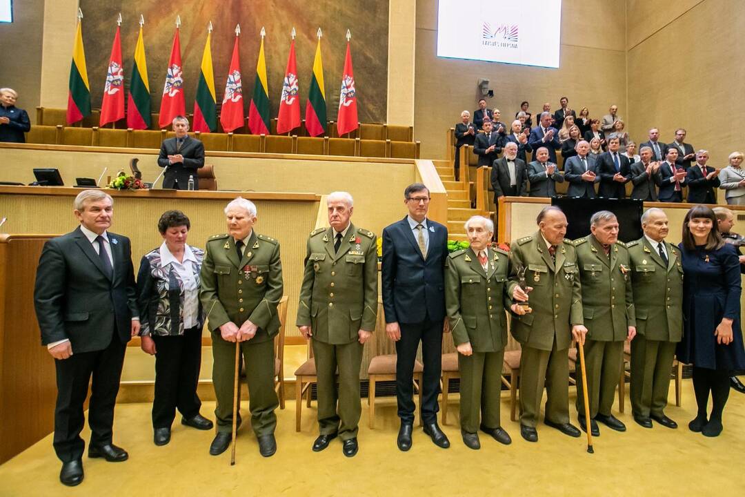 Laisvės premijos įteikimo partizanams ceremonija