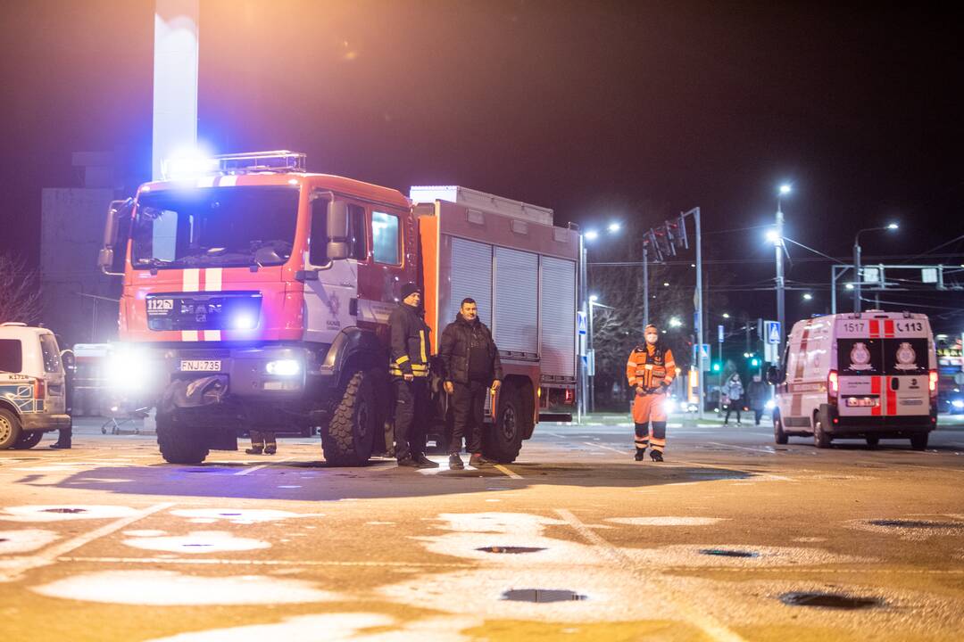 Dėl pranešimo apie sprogmenį evakuota Pramonės pr. „Maxima“