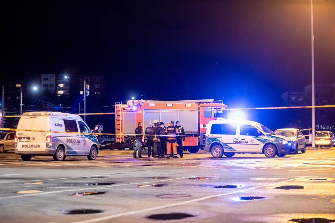 Dėl pranešimo apie sprogmenį evakuota Pramonės pr. „Maxima“