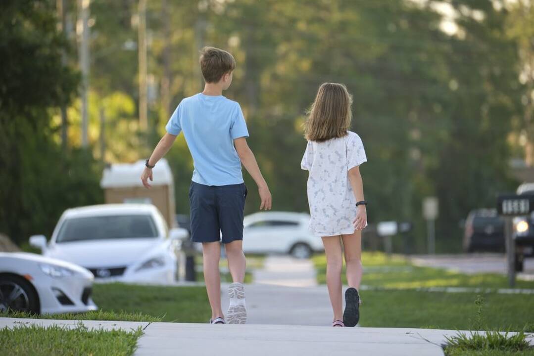 Mažieji bėgliai atsidūrė po didinamuoju teisėsaugos stiklu: juos priglaudusi draugų mama – taip pat