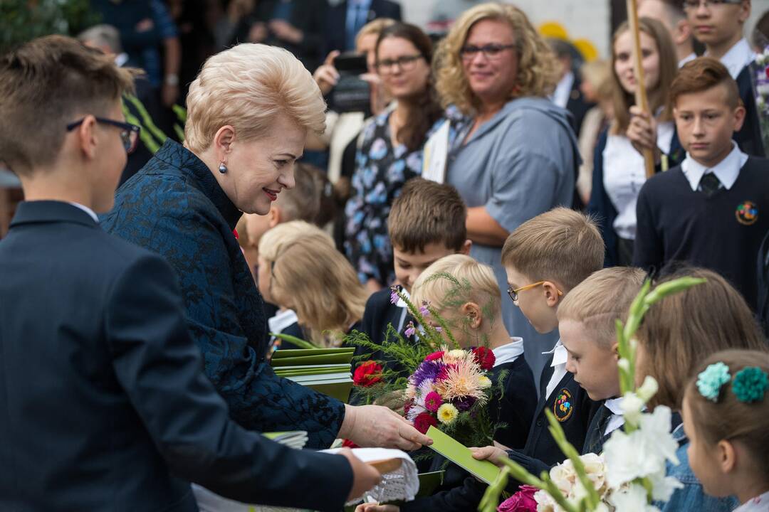 Prezidentė J. Basanavičiaus gimnazijoje