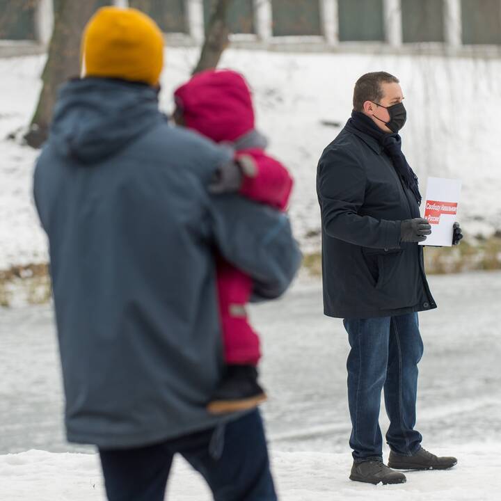 Po A. Navalno sulaikymo – piketas prie Rusijos ambasados Vilniuje