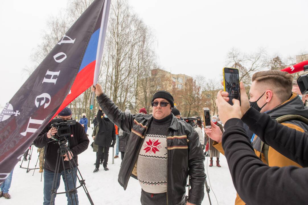 Po A. Navalno sulaikymo – piketas prie Rusijos ambasados Vilniuje