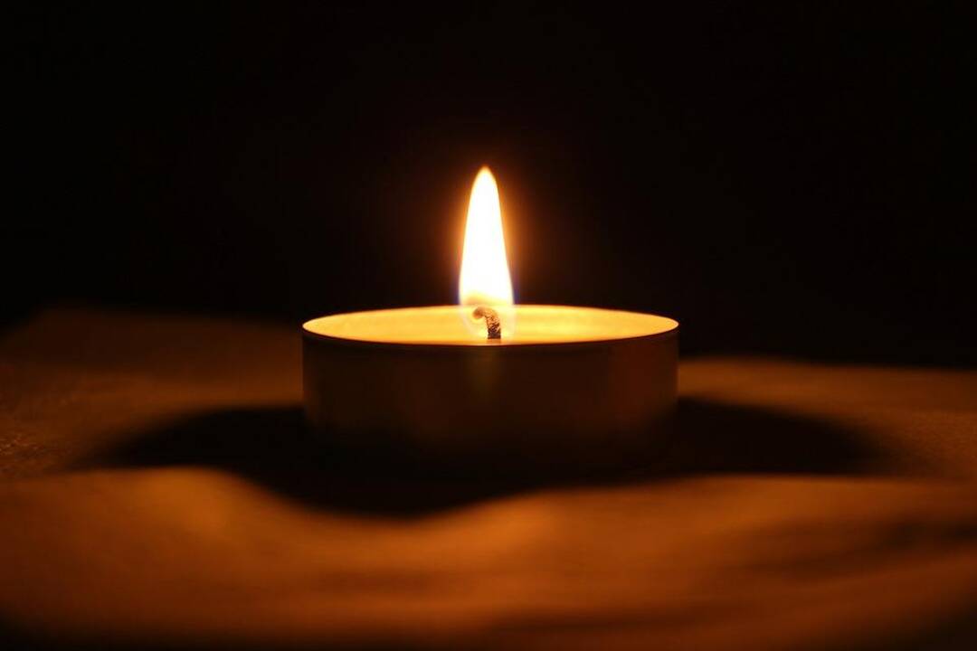 Tragedija Rokiškyje: žuvo pro langą iškritusi senolė