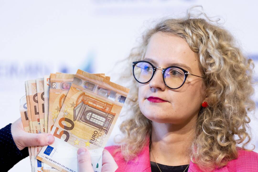 Aušrinė Armonaitė