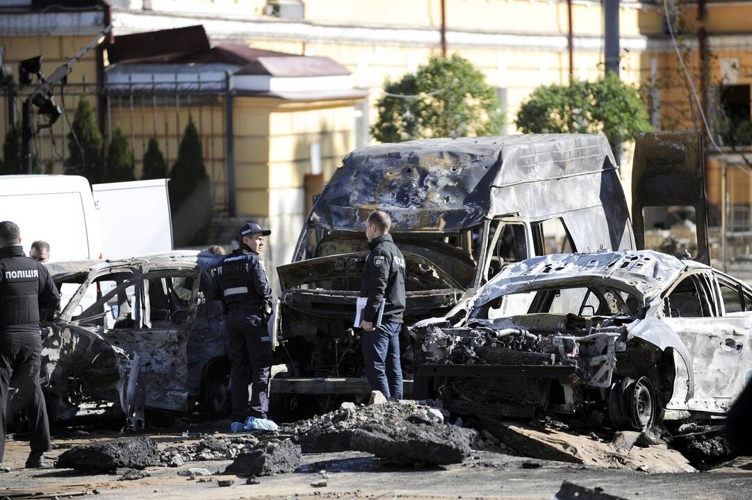 Kyjivą drebina sprogimai: dalis sostinės – be elektros, kai kur nėra vandens