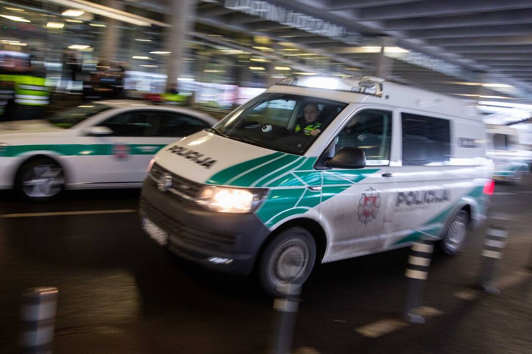 Sostinėje mirė pareigūnų sulaikomas pusamžis vyras