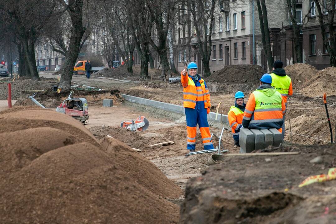 Sutvarkys: šioje vietoje atsiras nauja aikštelė ir bus papildomai apželdinta erdvė prie pastato.
