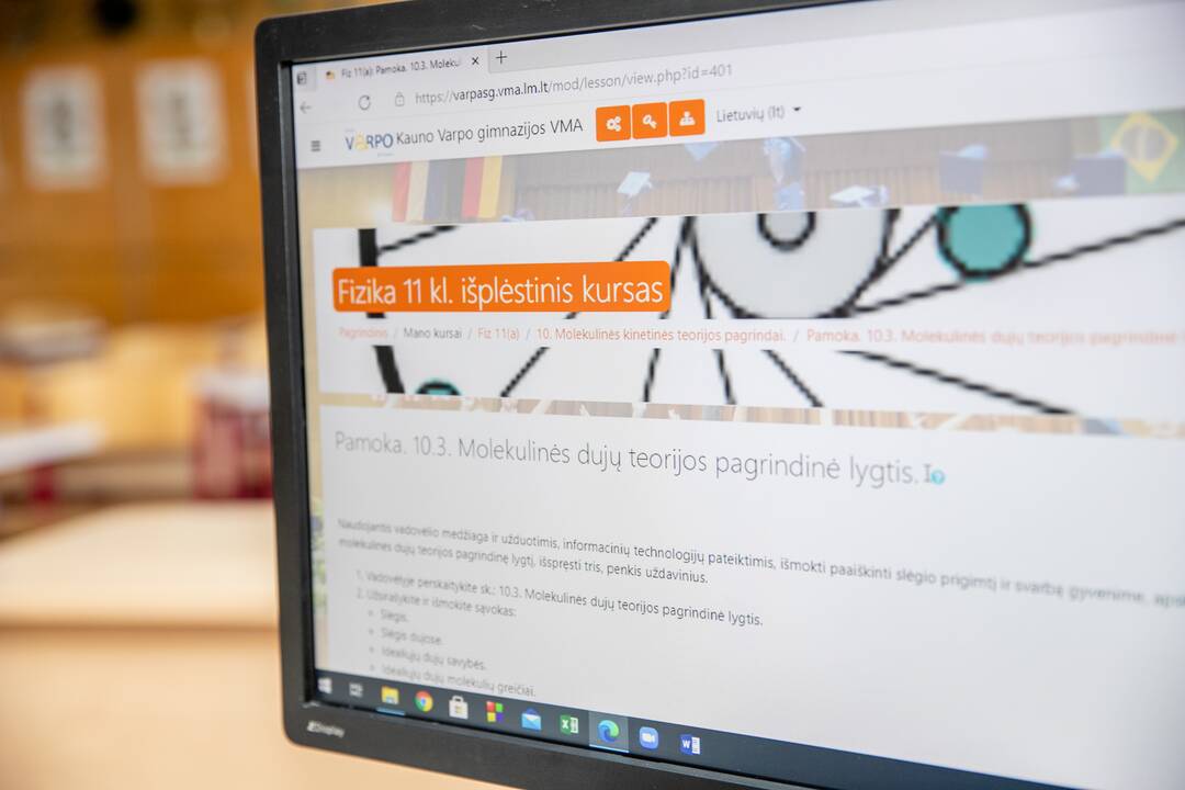 Pamokos: mokytoja A.Račinskaitė sukūrė patrauklią nuotolinę fizikos mokymosi sistemą.