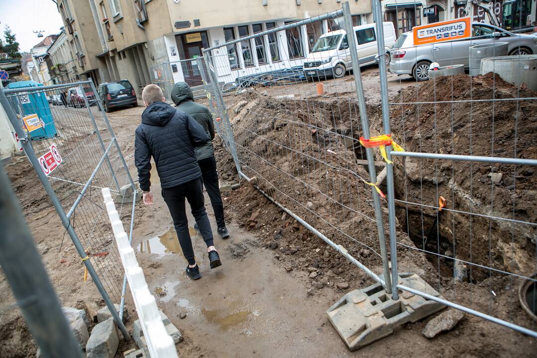 Intensyvu: Vilniaus gatvės darbininkai pluša nuo vasaros.