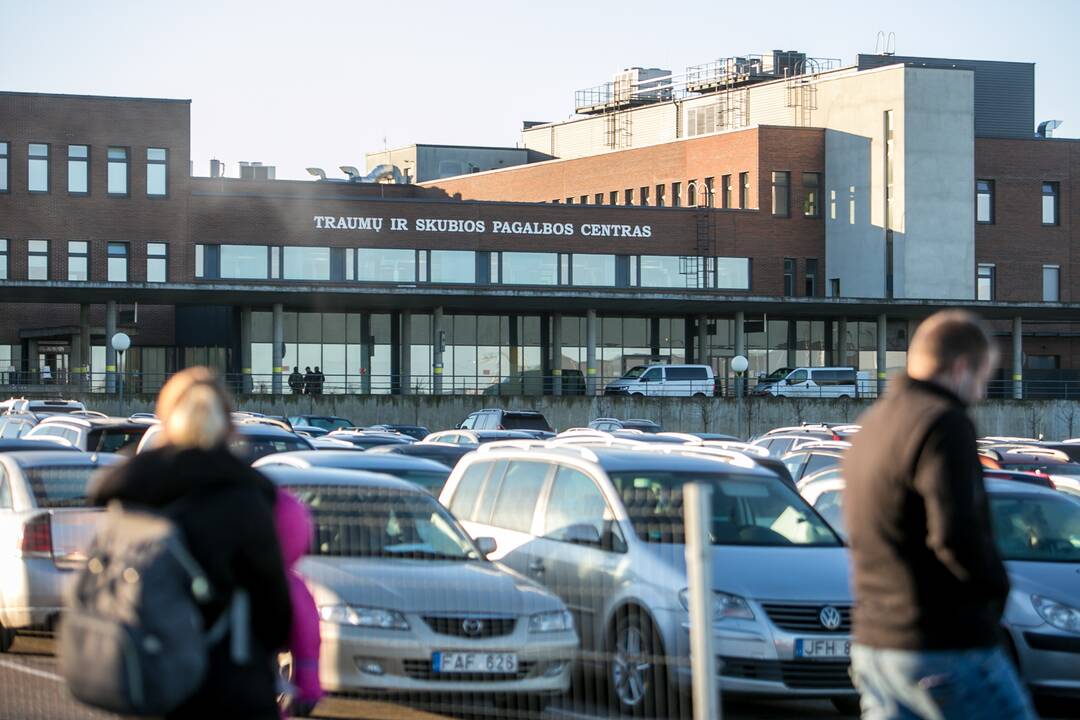 Priežastis: remiantis dukros pasakojimu, už paslaugas Kauno klinikų Skubios pagalbos skyriuje 78 metų kaunietės prašyta susimokėti teigiant, kad ji vos po keleto dienų į skyrių atvyko dėl tos pačios priežasties.