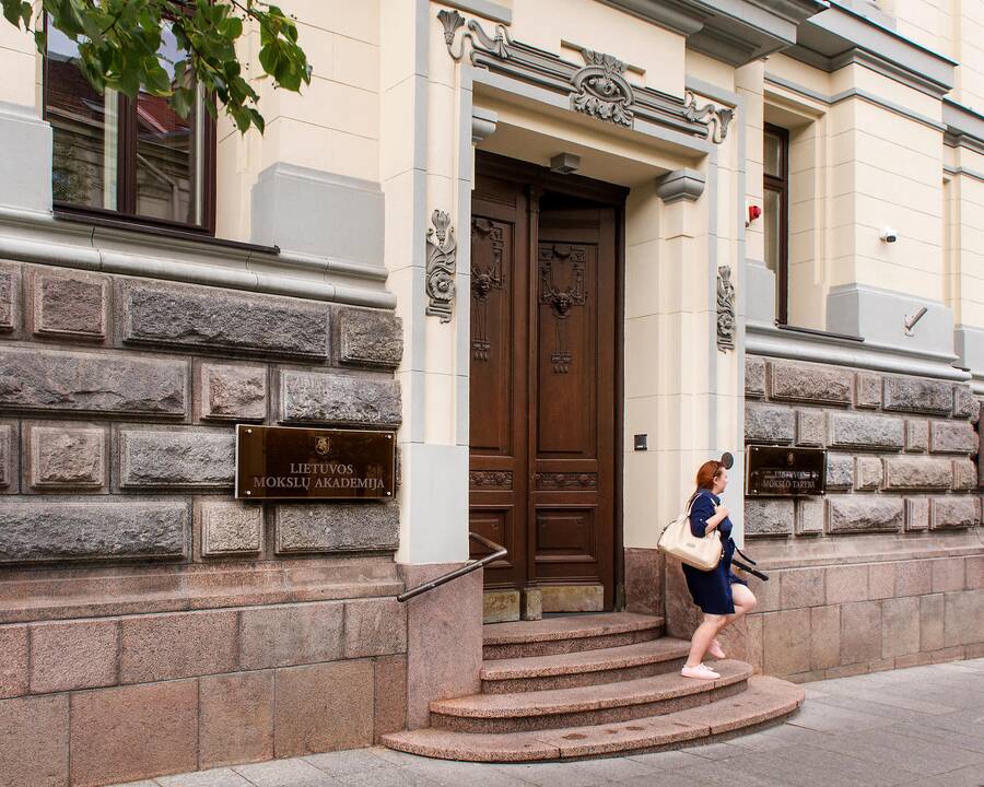 Nereikalingi: Lietuvos mokslų akademija – šalies smegenys, tačiau jos nereikalingos valdžiai priimant sprendimus.
