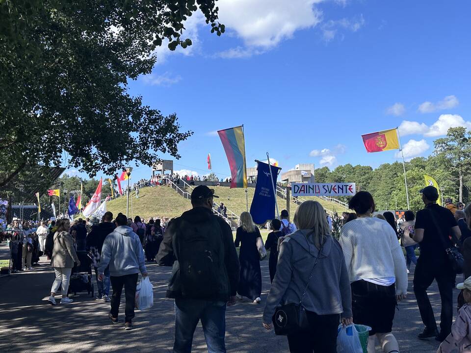 Uostamiestyje – Dainų šventė