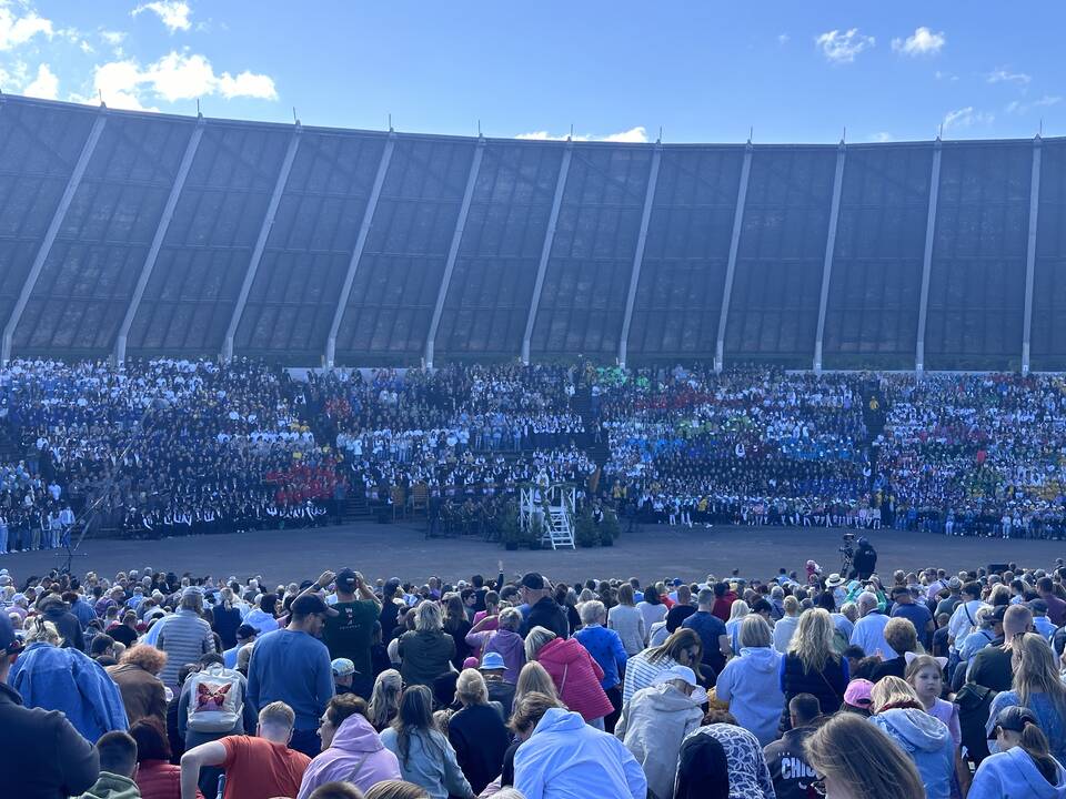 Uostamiestyje – Dainų šventė