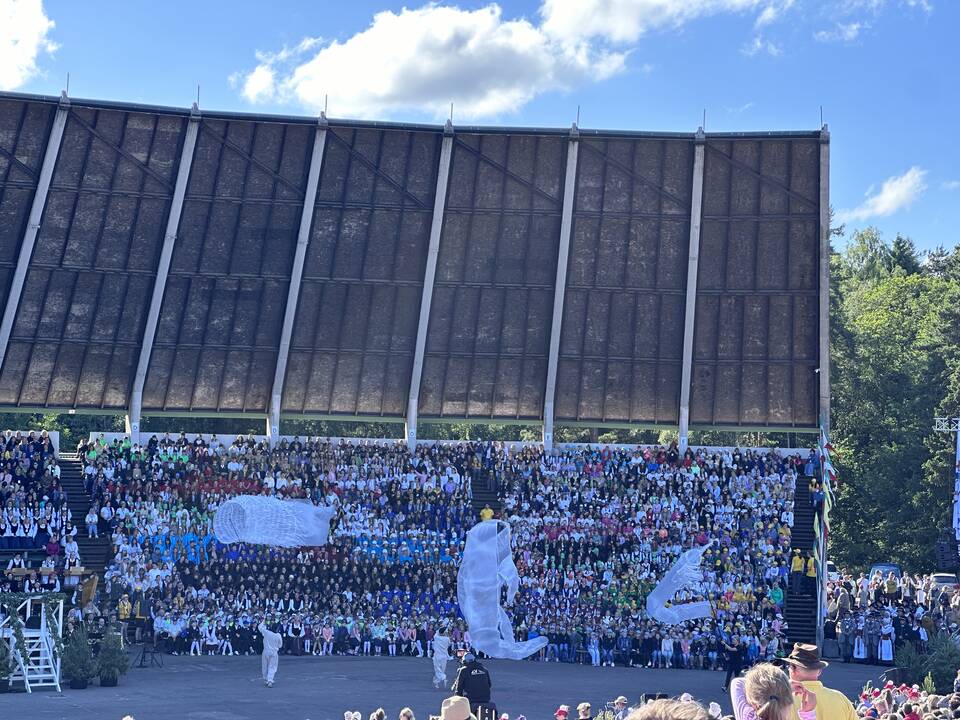 Uostamiestyje – Dainų šventė