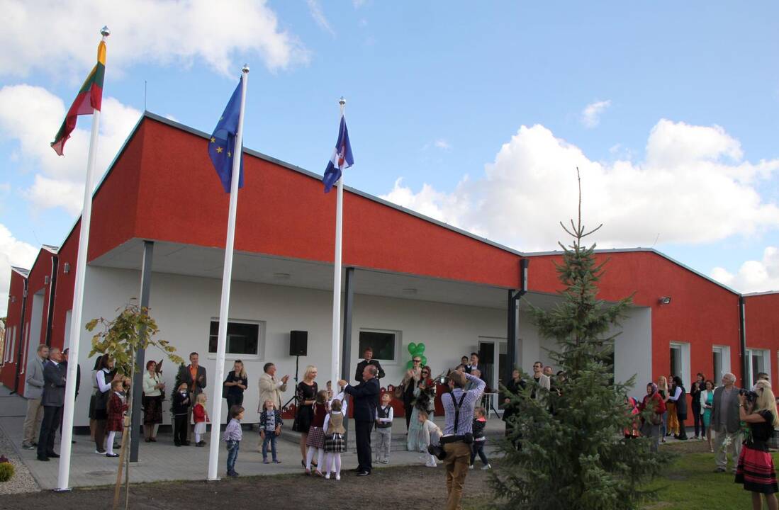 Pritaikymas: Akademijoje darželis įkurtas pertvarkius buvusį studentų bendrabutį.