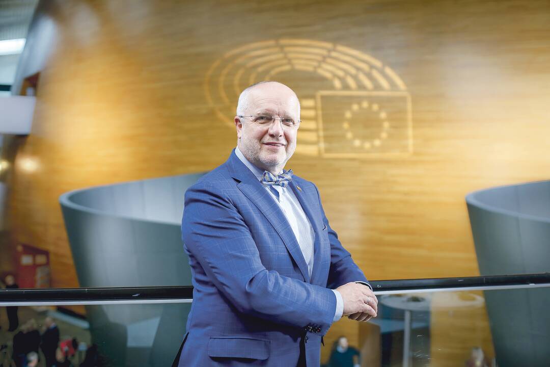 Patirtis: „Pirmieji metai prabėgo labai greitai, o kiekvienos savaitės skrydžiai į Briuselį ar Strasbūrą bei atgal į Lietuvą tapo nauju gyvenimo ritmu“, – sako J.Olekas. 