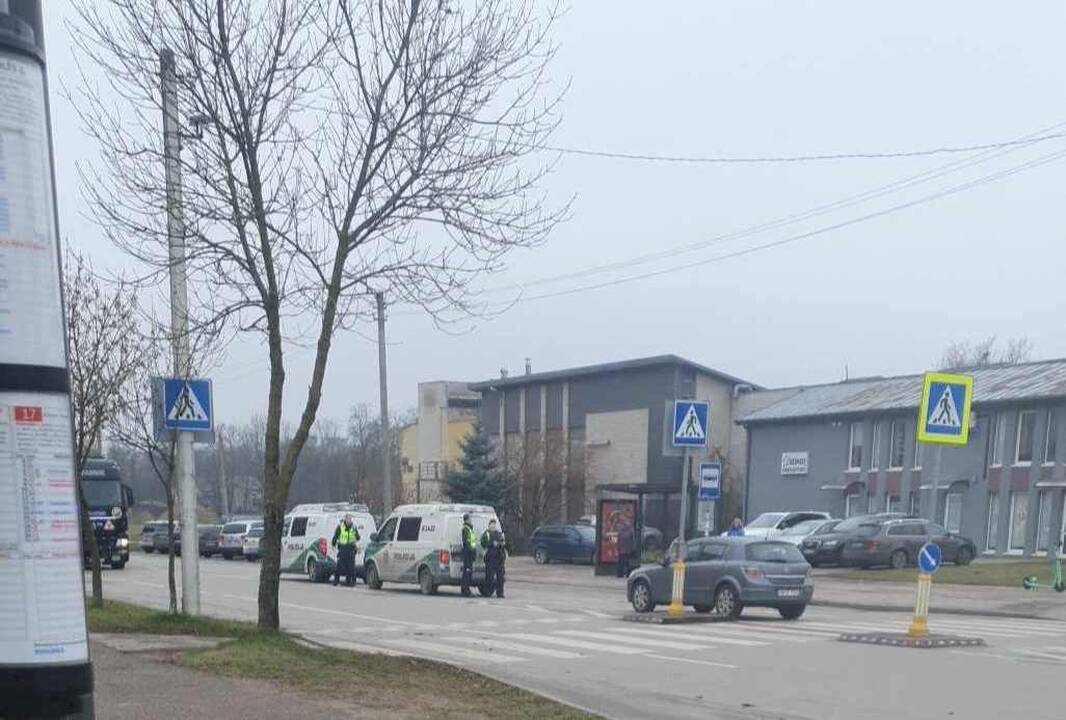 Šilainiuose partrenktas per perėją ėjęs septyniolikmetis