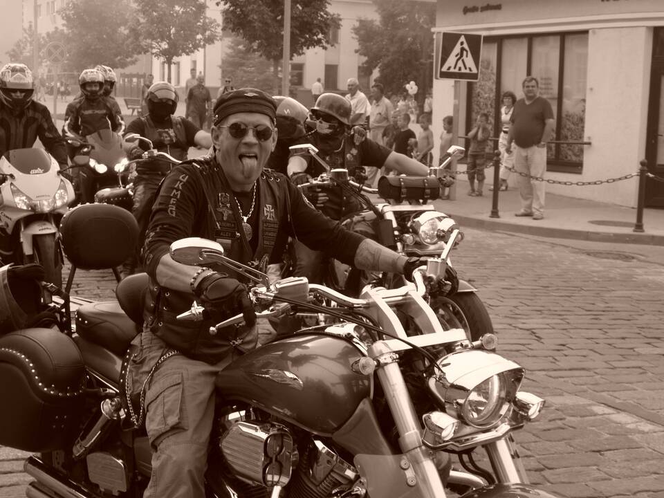 Tradicija: jau 32 metus Lietuvos motociklininkų sezono atidarymo pradžia skelbiama pirmąjį gegužės šeštadienį.