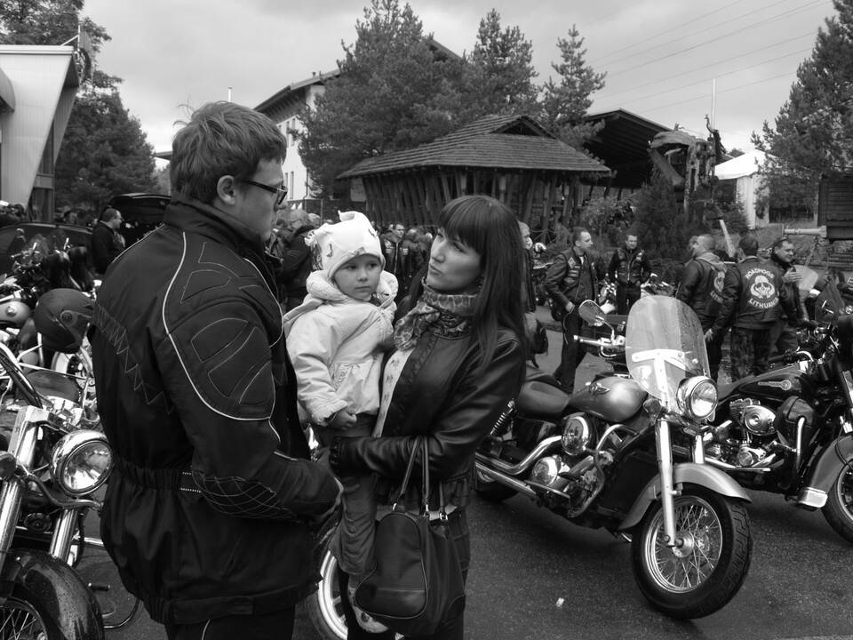 Tradicija: jau 32 metus Lietuvos motociklininkų sezono atidarymo pradžia skelbiama pirmąjį gegužės šeštadienį.