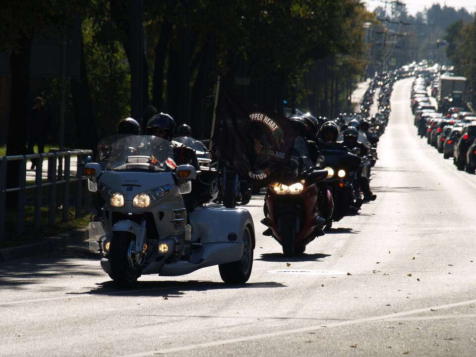Tradicija: jau 32 metus Lietuvos motociklininkų sezono atidarymo pradžia skelbiama pirmąjį gegužės šeštadienį.