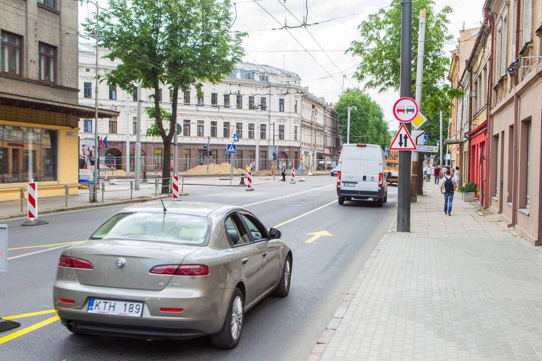 Kelio darbai vienoje pagrindinių Kauno sankryžų
