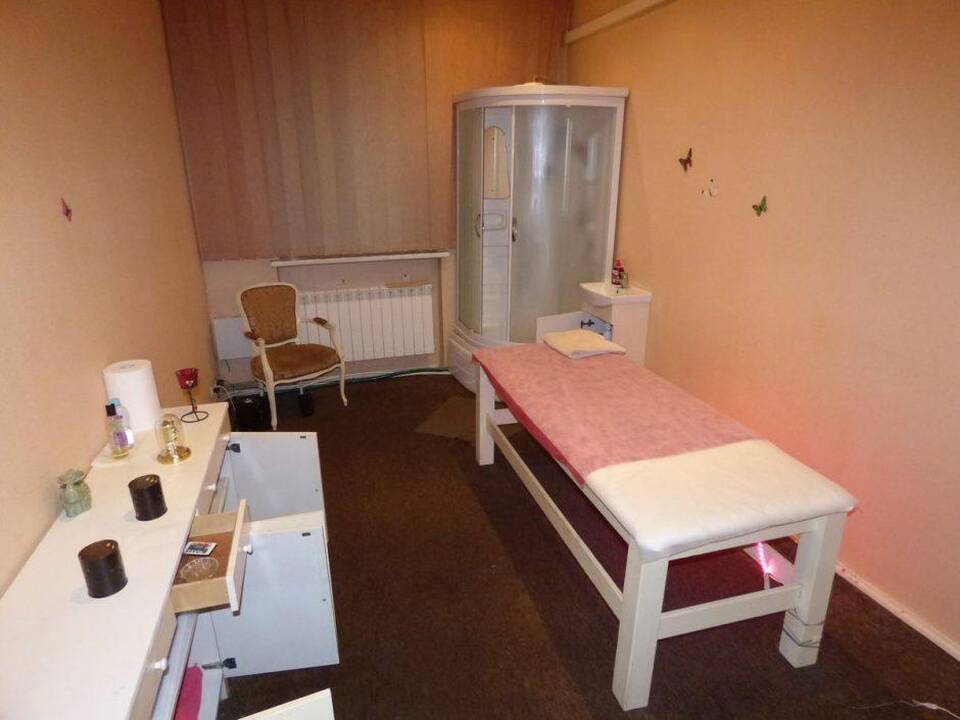 Konspiracija: pusmetį sekus nustatyta, kad seksualinės paslaugos teiktos prisidengiant legaliais masažo salonais.