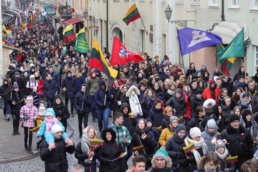 Lietuva švenčia valstybės atkūrimo 102-ąsias metines
