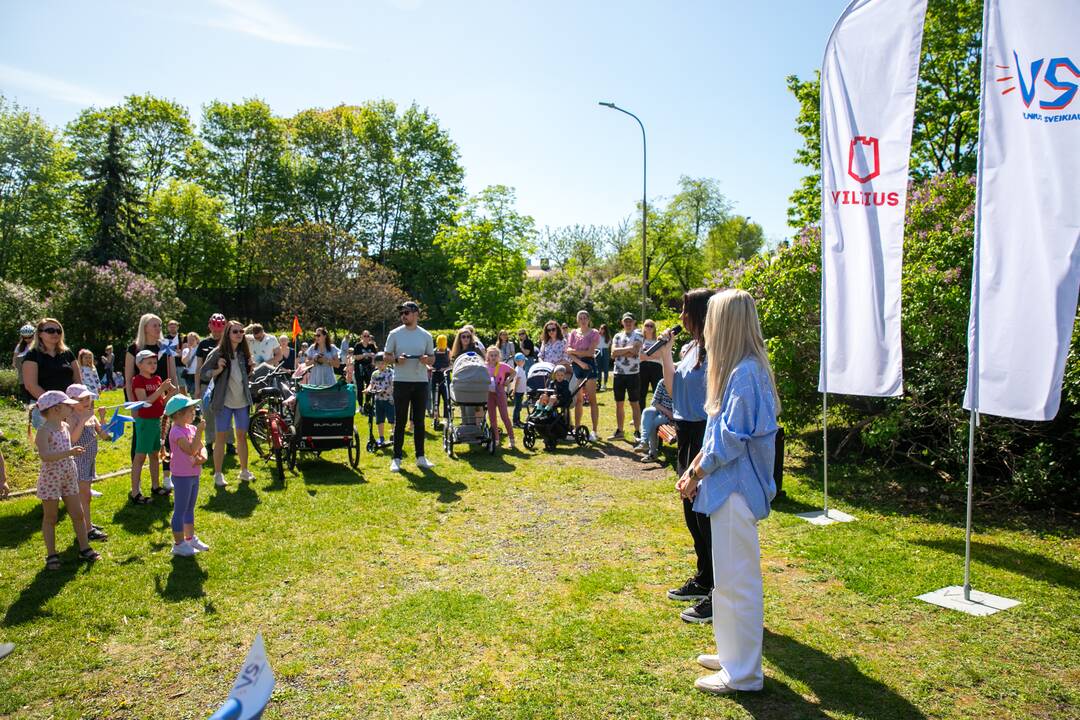 Eisena Pasaulinės mamų psichikos sveikatos proga