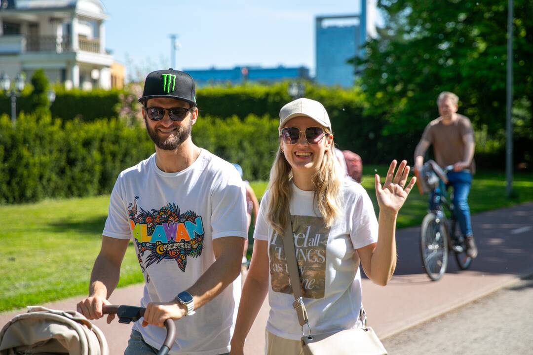 Eisena Pasaulinės mamų psichikos sveikatos proga