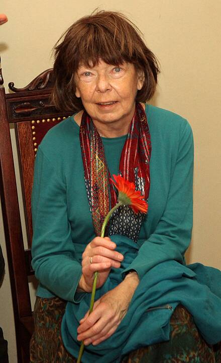 Eglė Juodvalkė