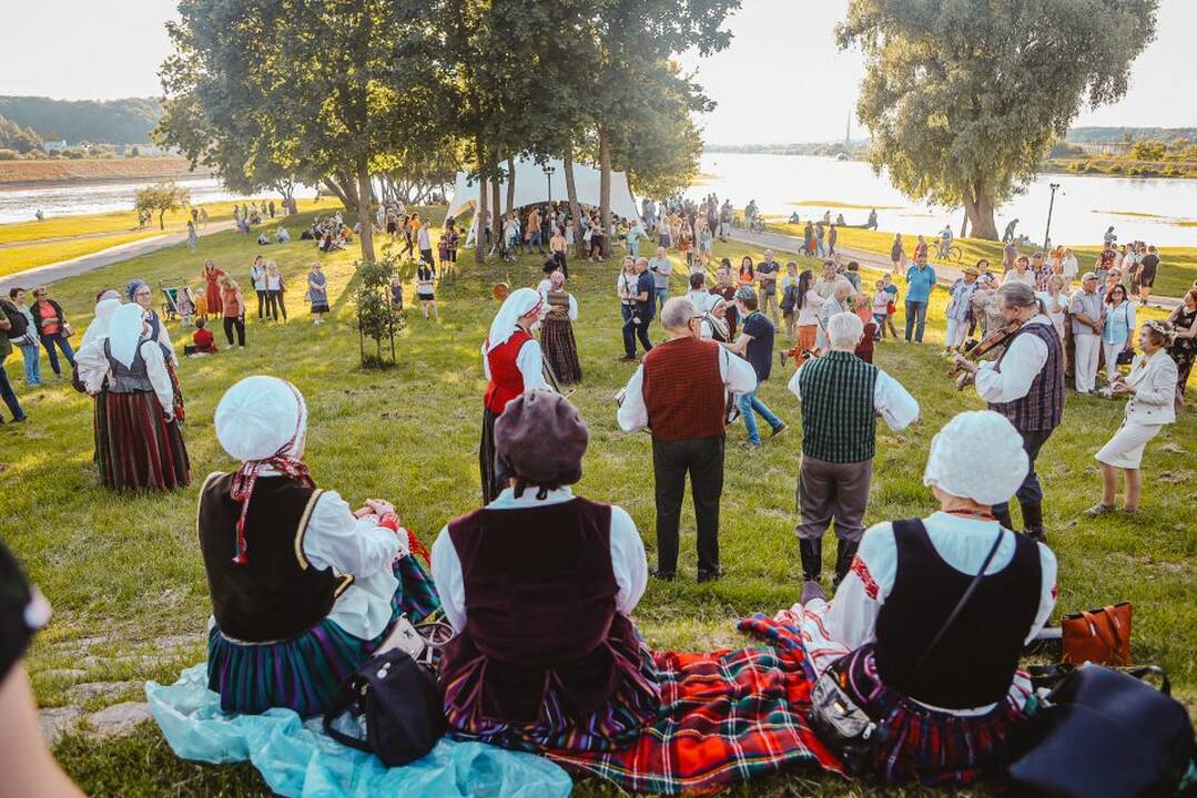 Šiandien – Joninės (Rasos)