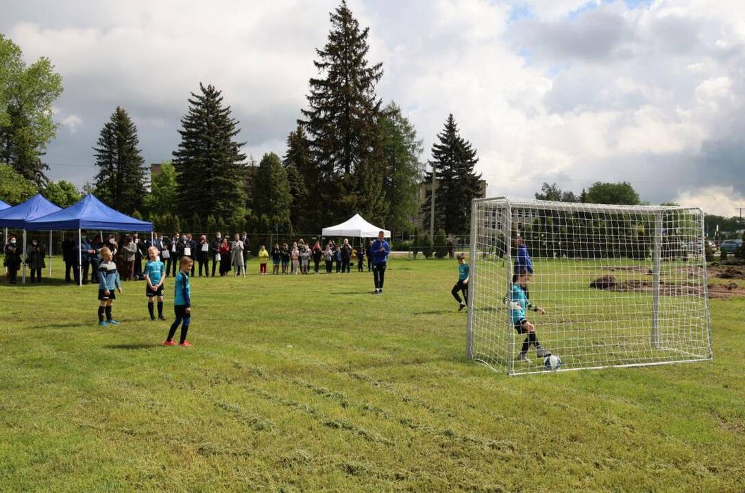 Simbolinis įvartis ir Karmėlavos stadiono rekonstrukcijos startas