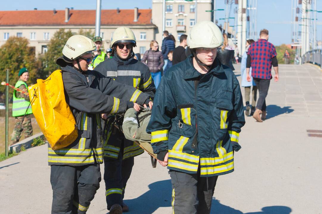 Pilietiškumo žaidynės „Aš Esu Pareiga“