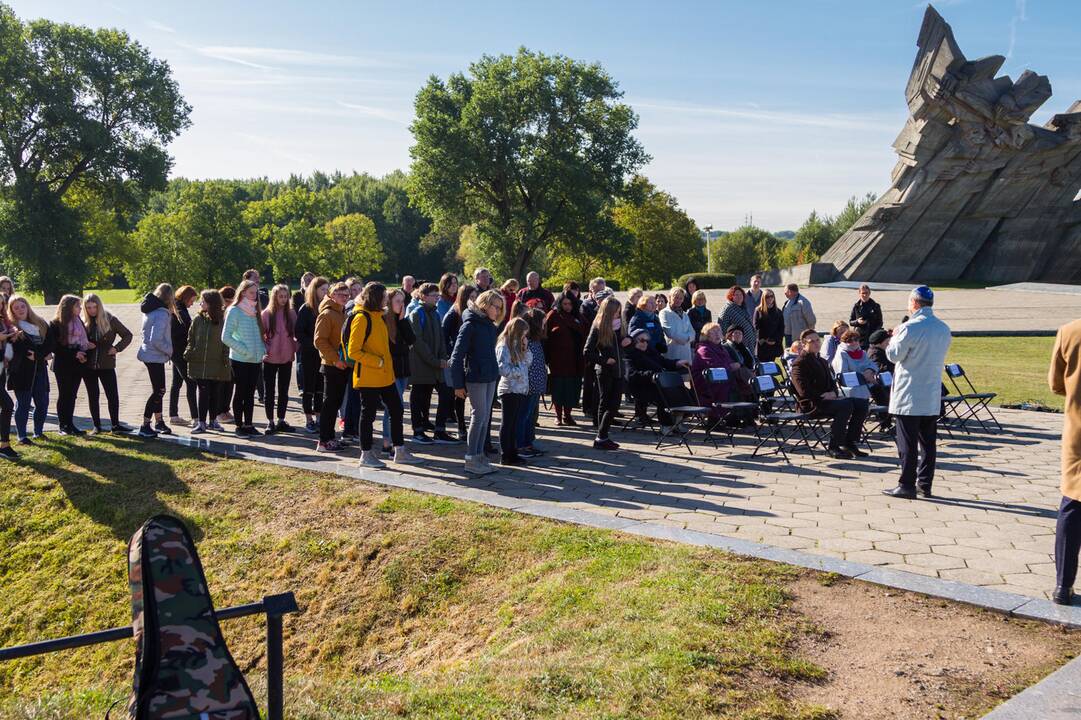Pilietinė iniciatyva "Atminties kelias"