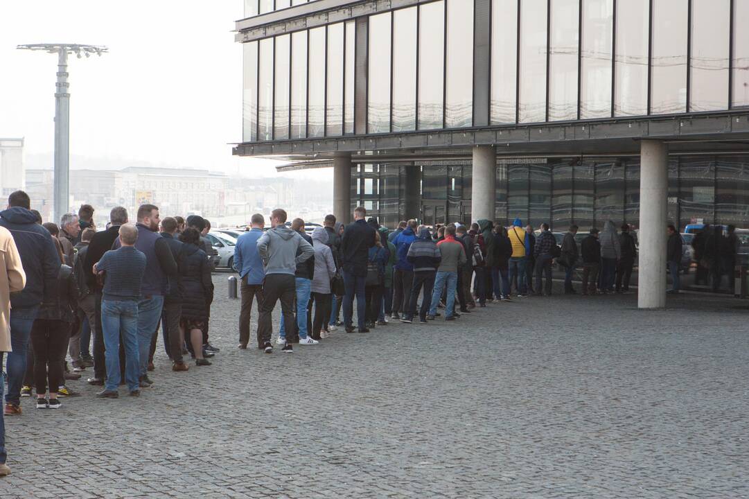 Eilės prie bilietų į "Žalgirio" varžybas