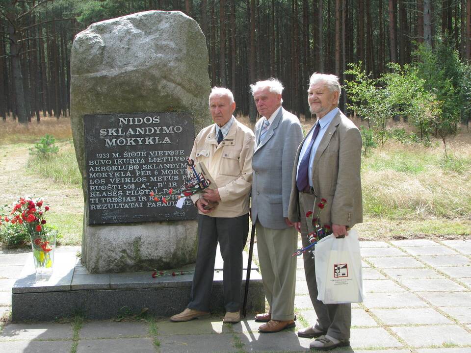 Nidos sklandymo mokyklos auklėtiniai
