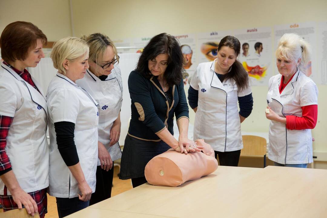 Su­si­do­mė­ji­mas: dau­giau­sia kom­pe­ten­ci­jų pri­pa­žįs­ta­ma svei­ka­tos prie­žiū­ros sri­ty­je.