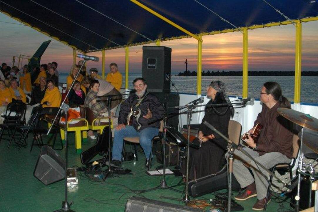 K.Smoriginas ir O.Ditkovskis „Muzikuojančiame kelte“ koncertuoja kasmet.