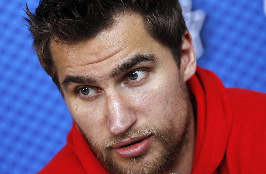 D. Zubrus dėl traumos praleido antrąsias NHL rungtynes